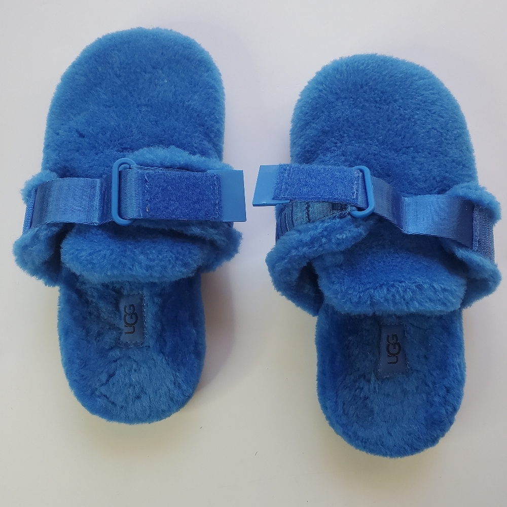 UGG - Picture 10 of 16
